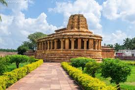 Thanjavur Brihadeeswarar Temple